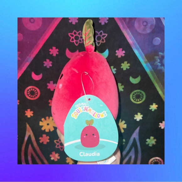 ❣️NWT HTF Claudia Beet Squishmallow❣️ - Picture 2 of 3